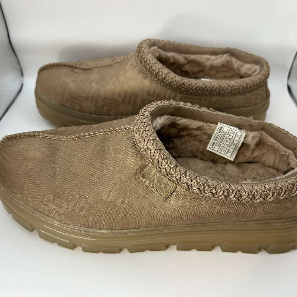 UGG WOMEN TASMAN GRAPHIC MONOGRAM TAN GREY MOCCASIN SHOE US 10